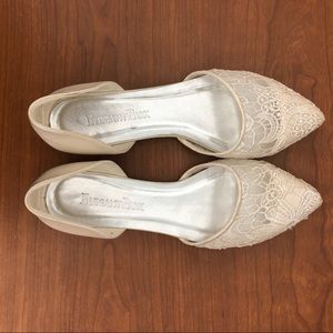 Elegant Park Ivory Wedding Flats
